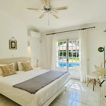 - Private Pool - 9 Guests - *