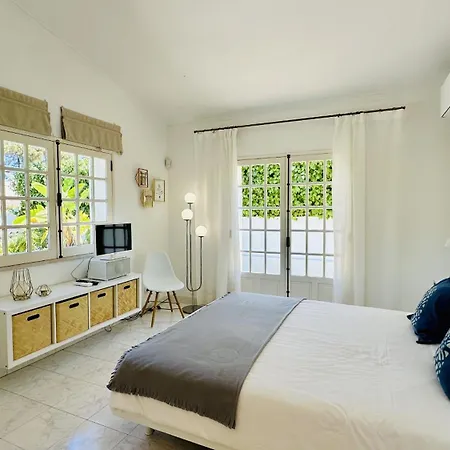 - Private Pool - 9 Guests - Villa